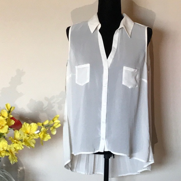 Tops - Miss Chie Vous Top 💐💐